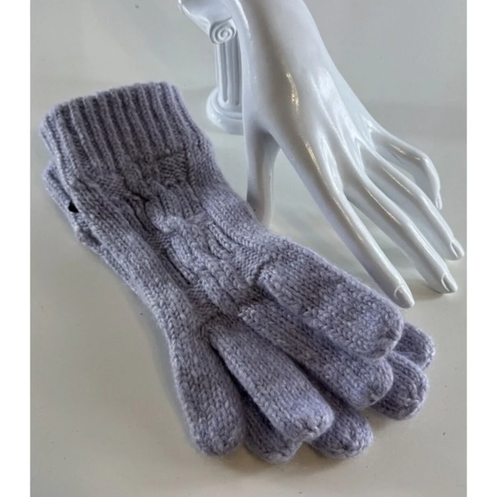 Isotoner‎ Cozy Cable Knit Gloves Knitwear Purple Cold Weather Chic 71-13